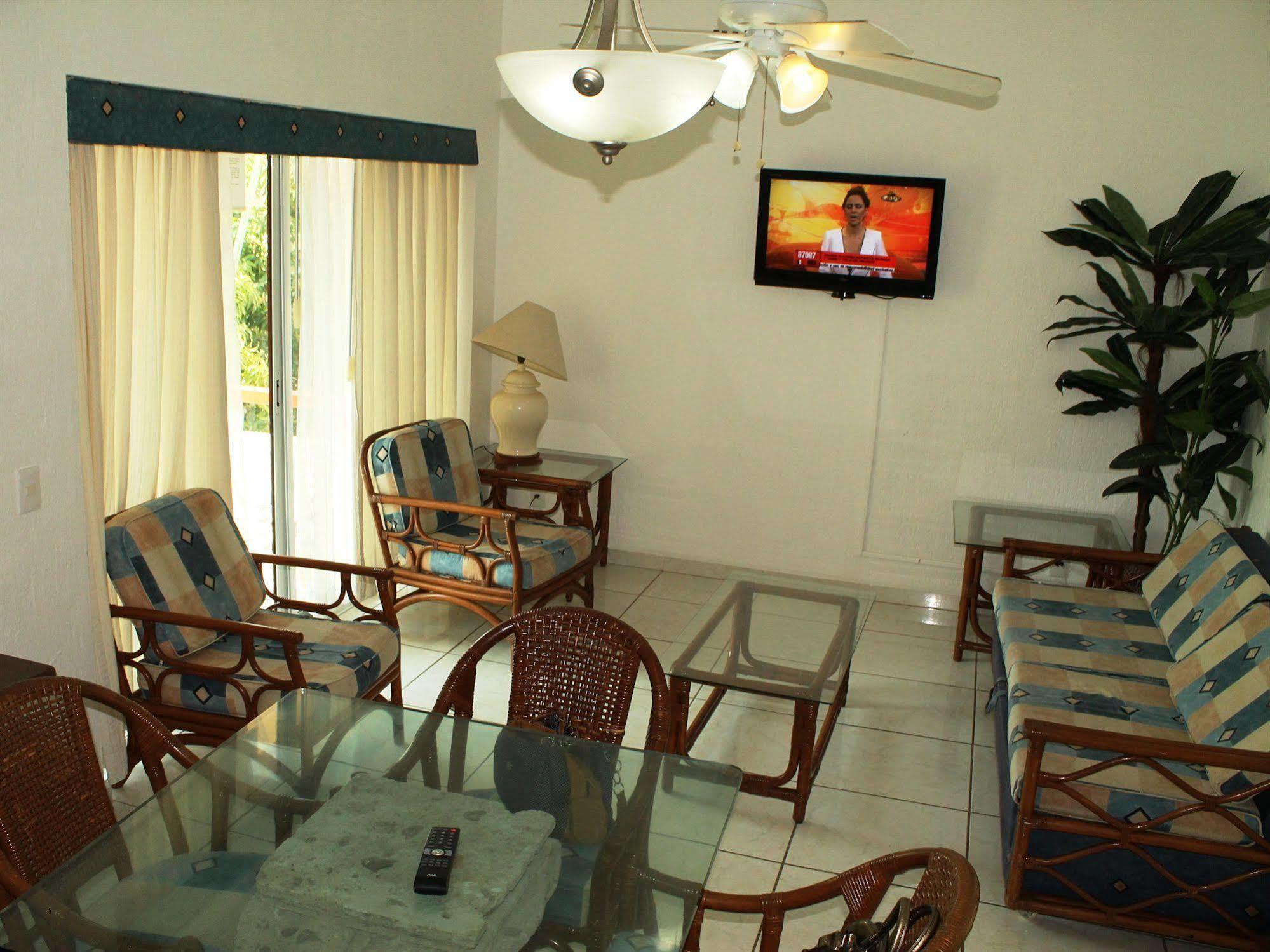 Villas Del Palmar Manzanillo With Beach Club Екстериор снимка